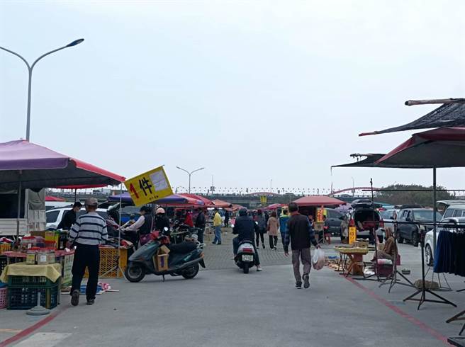 雲林縣北港牛墟香盛期周邊交通壅塞，公所將加強規畫車流動線。（張朝欣攝）