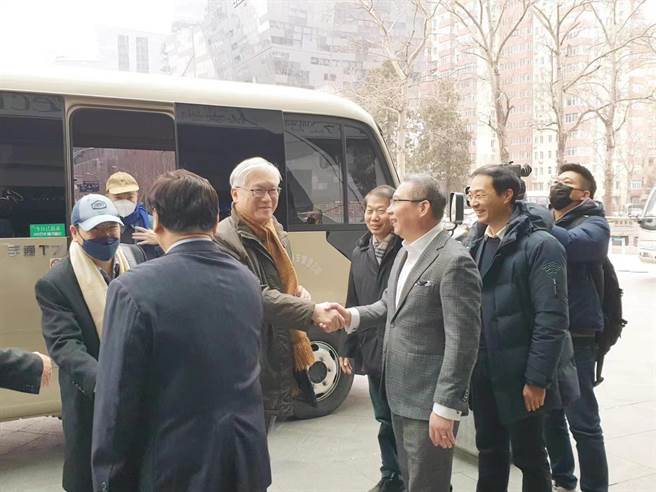 中国国民党副主席夏立言今天上午和台商、台生代表座谈。（蓝孝威摄）