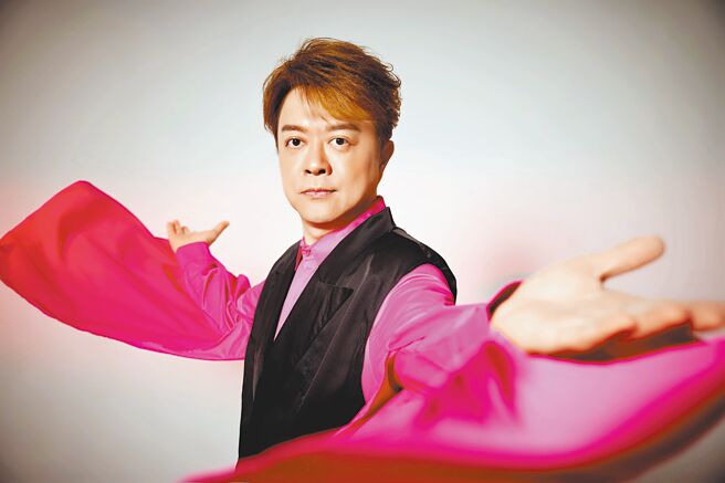 翁立友近来推出新专辑，录歌过程碰上意外插曲。（豪记唱片提供）