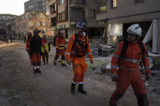 土耳其震後79小時救出2歲童 16歲少女生還振士氣