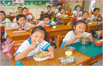 台南營養午餐在地食材比例研議提高 餐費漲價