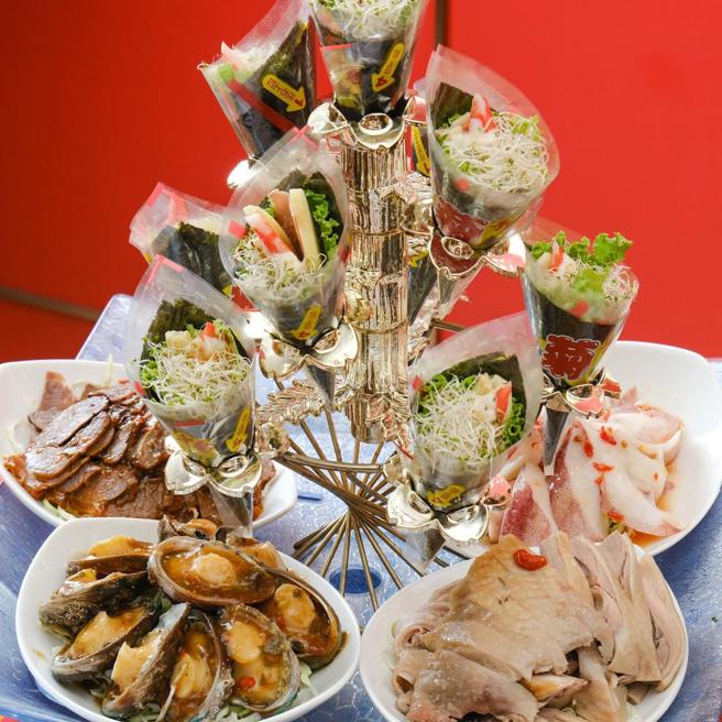 五星級總鋪師饗宴，包含十道佳餚，道道經典美味。（高雄市觀光局）