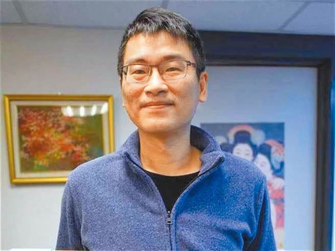 陆委会新任副主委梁文杰担任台北市议员期间，曾主张若共机扰台，就应停办台北上海双城论坛，不过现在却改口，还关闭脸书。（本报资料照片）