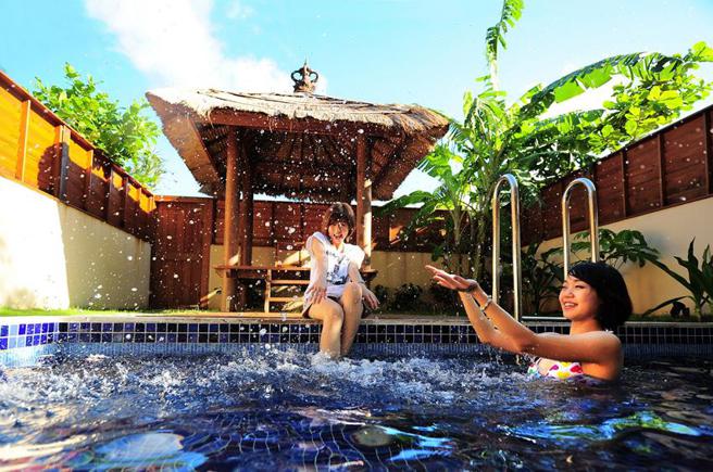 垦丁福华饭店Villa房，有戏水池适合二人独享。（图／垦丁福华饭店提供）