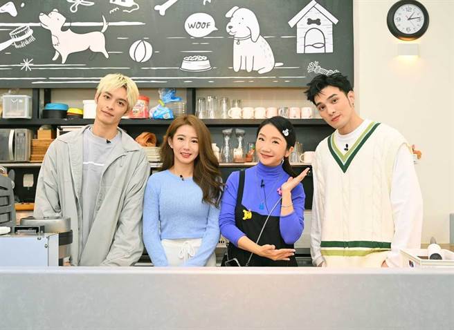 《哈啰毛小孩》本周陶晶莹（右二）率曹佑寧（左起）、郭书瑶、黄伟晋到复合式宠物店见习。（台视提供）