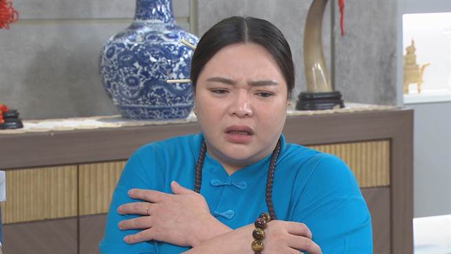 张可昀装仙姑大闹豪宅。（民视提供）