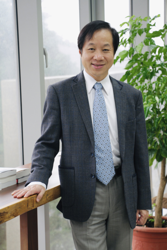 东海大学张国恩校长推动EMBA全面採用纽约大学等世界名校Capstone course（统整式课程），帮助高阶经理人透过课程统整深化学习。(照片/东海大学提供)