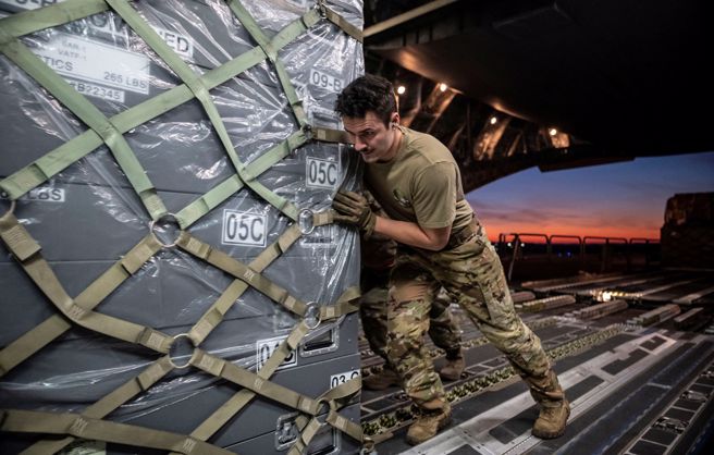 美国国际开发总署（U.S. Agency for International Development）宣布针对土叙地震提供紧急人道援助。(图/路透社)