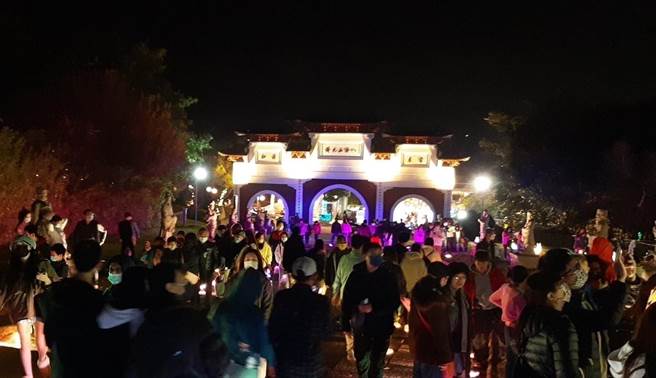 彰化县政府规画情人节限定「情人拍拖．我送拍贴」活动。（彰化县政府提供／吴敏菁彰化传真）