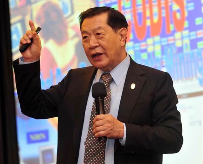 神探李昌钰受聘家乡江苏如皋非遗海外推广大使。（本报资料照）