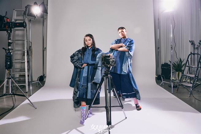 關韶文和天后闆妹首度合體，把攝影棚變成直播間。（TVBS提供）