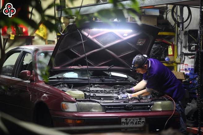 劳动部表示，劳保财务问题系因我国人口快速高龄化及少子女化趋势所致，非投资绩效好坏所造成。（报系资料照）