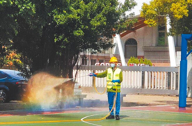 台中市427所学校、幼儿园，2月12日前全数完成清消迎接13日开学日。（台中市政府提供／陈世宗台中传真）