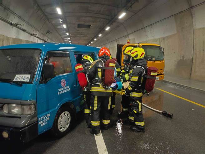 苏花改隧道提升限速，为了确保隧道安全，消防局模拟演练。（消防局提供／王志伟花莲传真）