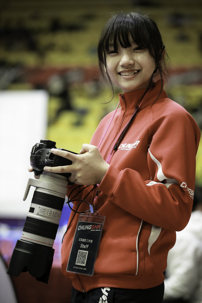 余柚蓁是跆拳道好手，对摄影也有浓厚兴趣。（大会提供）