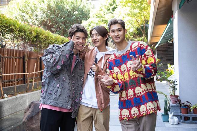 「FEniX」成员陈峻廷、夏浦洋与「‎Ozone」成员林焕钧日前接受LiTV访问。（LiTV、凯渥提供）