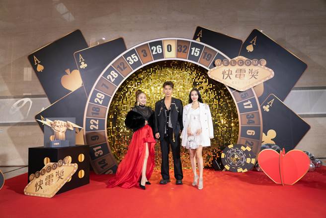 詹子晴（左起）、森田以及王思佳今天参加「2023快电商颁奖典礼」。（快电商提供）