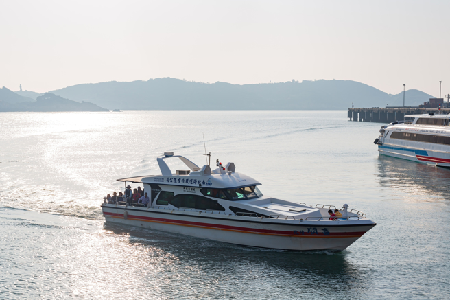 马祖今（12日）上午起雾，县府启动海运疏运，南北之星二号快速客轮今下午3时由南竿福澳港开往台北港。（示意图／Kit Leong 、Shutterstock）