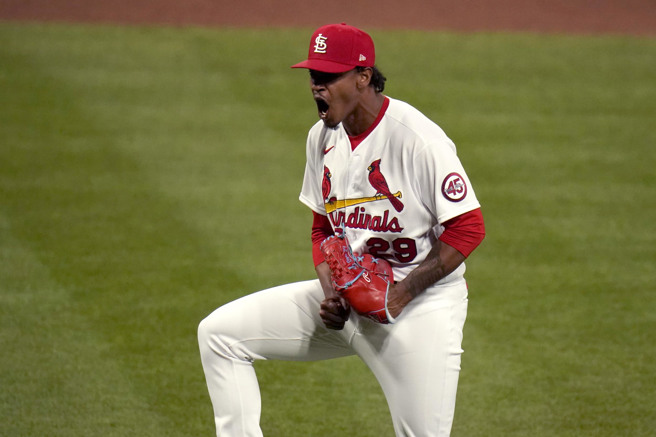 A.瑞耶斯去年因肩伤而开刀治疗，缺席了一整个赛季。(美联社)