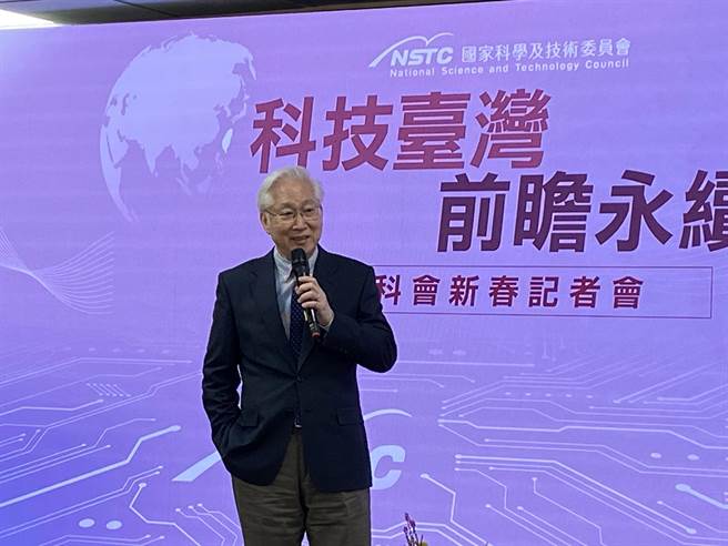 国科会主委吴政忠今天表示，半导体是台湾产业的重中之重，国科会将建立全球友台半导体生态系。（林志成摄）