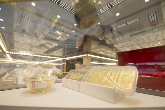 大陸央行連3個月增持黃金儲備量，至今年1月底增持規模達248萬盎司。（圖／中新社）
