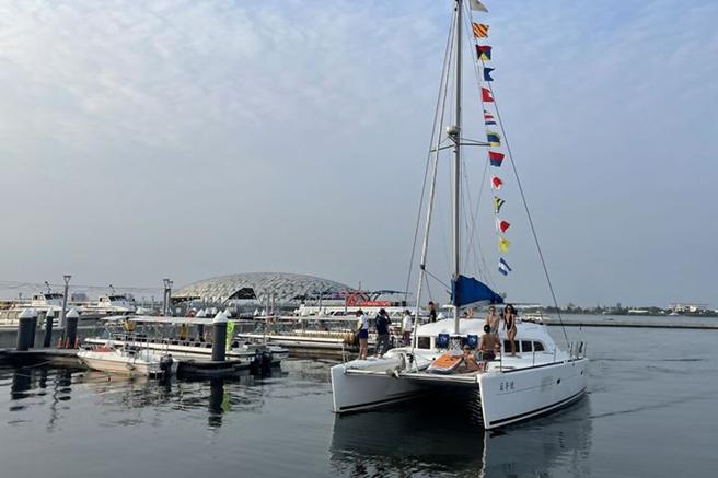 近年游艇休閒活动越来越活络。　图：大鹏湾国家风景区管理处／提供