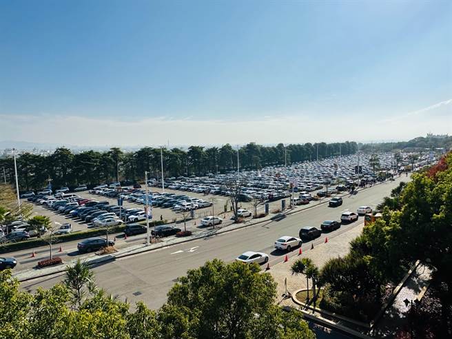 丽宝乐园渡假区成另类国道服务区，咖啡飘香、商机无限。（丽宝乐园提供）