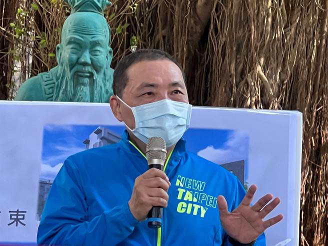 侯友宜表示，星雲法師一生致力於世界與兩岸的和平。（王揚傑攝）