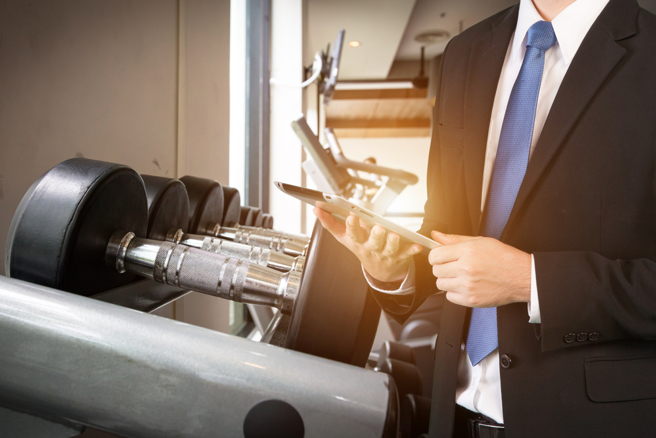 北市一名健身房老板因不满有其他健身房的业务跑来店门口拉生意，因而与对方发生肢体衝突，遭到法院判刑。（示意图／Shutterstock）