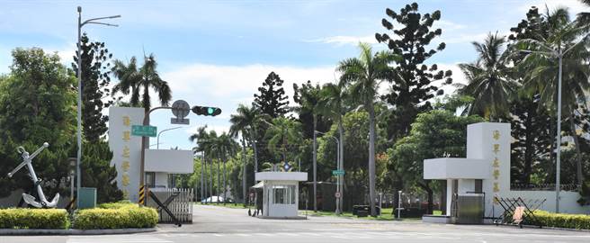 左营海军陈姓退役少校非法进入营区，桥头地院审理后判处6月徒刑。（本报资料照片）