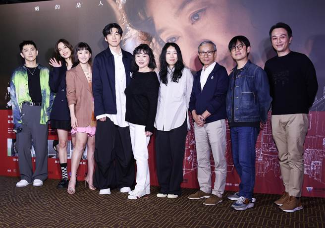 《本日公休》剧组、演员今一同出席媒体试片会。（陈俊吉摄）