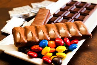 情人節杜絕「甜蜜的負擔」！ 營養師教你聰明選對巧克力 