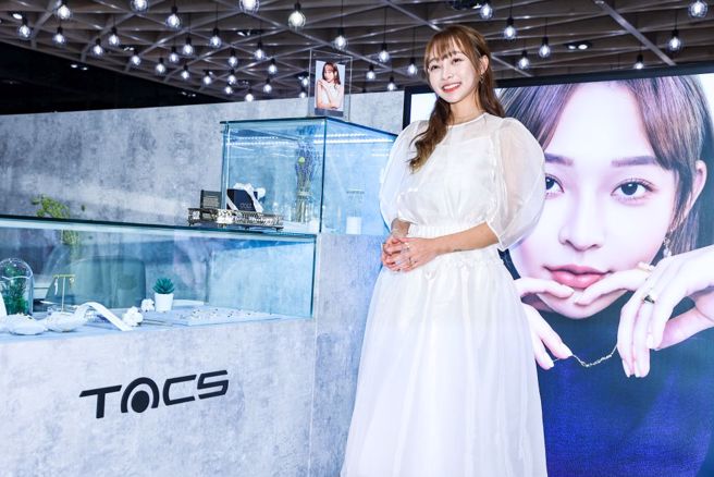 林襄轻珠宝代言记者会。（罗永铭摄）