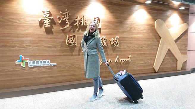 （CBS电视臺艾美奖主持人Erica Olsen情人节抵台。图／观光局）