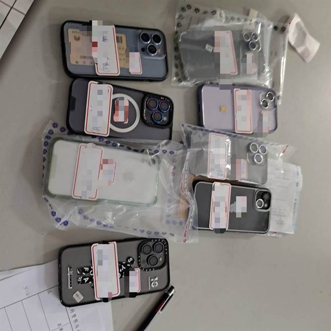 警方最终查扣电脑主机13台、手机8支、路由器等证物。（警方提供）