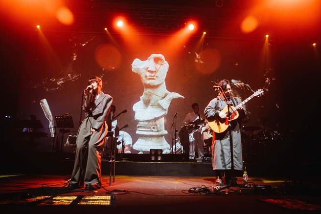 VH（Vast ＆ Hazy）日前在台中加演《文明》演唱会。（添翼创越工作室提供）