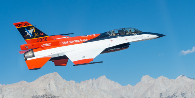 由F-16 改造的X-62实验机，具有AI自主操作功能。(图/lockheedmartin)