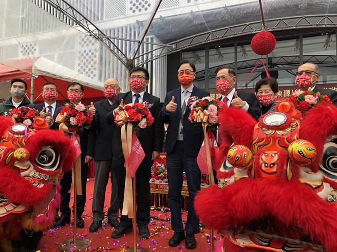 国内家电龙头声宝集团总部基地14日落成启用，桃园市长张善政等人出席剪彩。（蔡依珍摄）