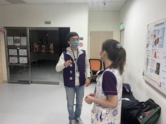 桃园某诊所遭爆确诊者与一般患者一起洗肾，卫生局责令限期22日改善，否则将依法开罚。（桃园市卫生局提供／陈梦茹桃园传真）