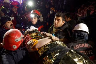 震災奇蹟 受困超過222小時 土耳其再救出許多倖存者 專家這麼看