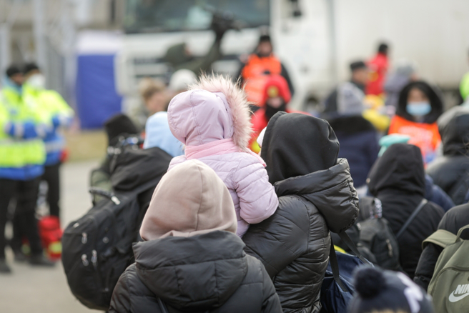 姜先生想不出孩子名字该怎么取，直接取名为「去寒」，希望孩子一辈子温暖。（示意图／Shutterstock）
