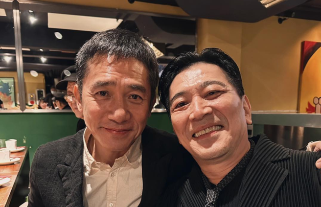 梁朝偉《悲情城市》首映會後與老友聚會。（圖／高捷臉書）