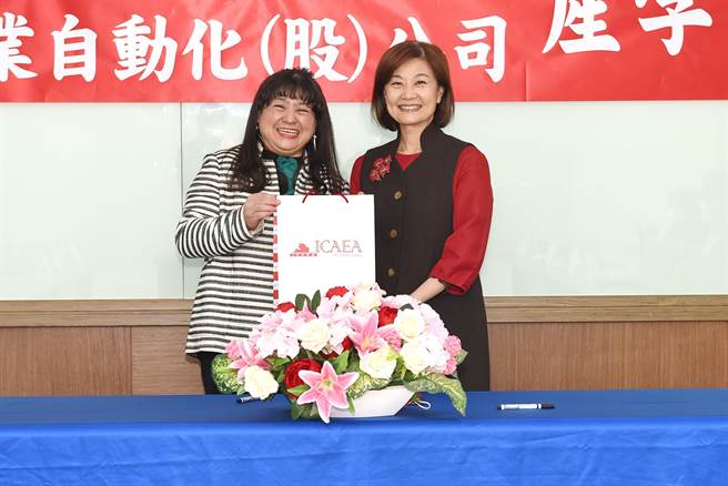 静宜会计系产学合作培育稽核专才，因应全球趋势迎接市场挑战。（静宜大学提供）