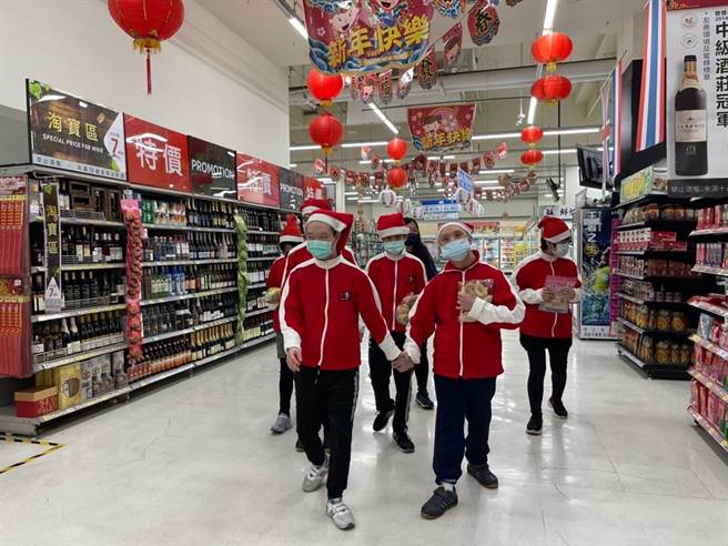 许多身心障碍孩子们都迈入50、60岁，父母或手足也已进入老年阶段。（兰阳基金会提供／吴佩蓉宜兰传真）