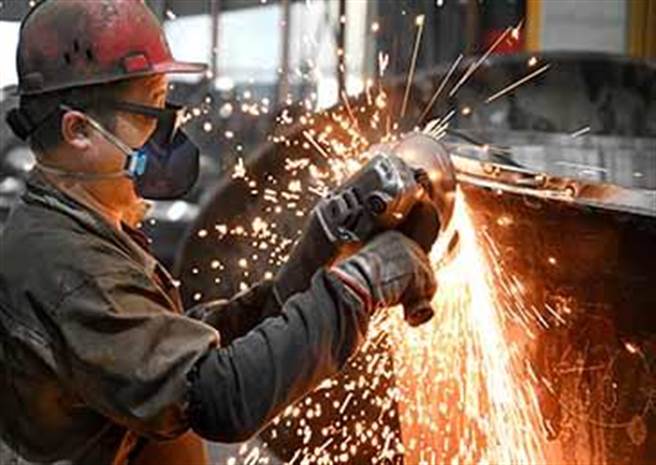 习近平《求是》杂志谈大陆当前经济工作几个重大问题。（观察者网）