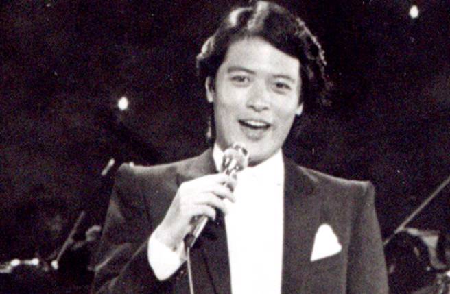 刘文正在舞台上风采迷人模样永留世人心中。（图／华视提供）