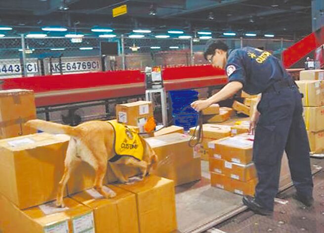 缉毒犬培训中心建置14年来，缉获毒品共1004件，1万2263公斤，市价116亿元。（关务署提供）