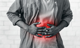胃痛還是胃癌？醫揭「5大關鍵症狀」 吃飯配湯易致癌