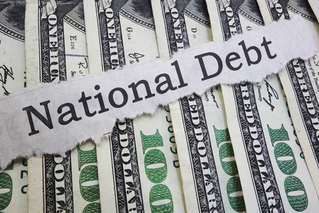 中日兩大「債主」去年齊拋美國國債，減持均逾千億美元。（澎湃新聞）