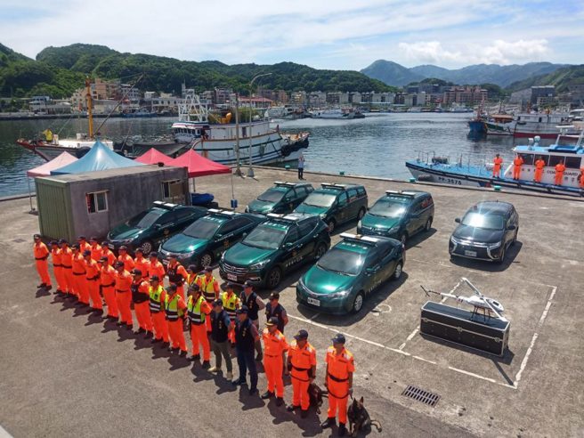 海巡八斗子安检所3官兵集体收贿 ，一趟20万包庇渔获走私大陆。图为海巡位于八斗子渔港进行扫荡誓师资料画面。(翻摄自海巡署脸书)